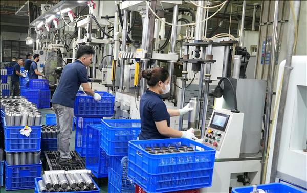 Viet Nams FDI up 55.4% in First Eight Months of 2026