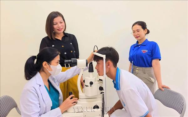 Bước chuyển trong chăm sóc sức khỏe học đường