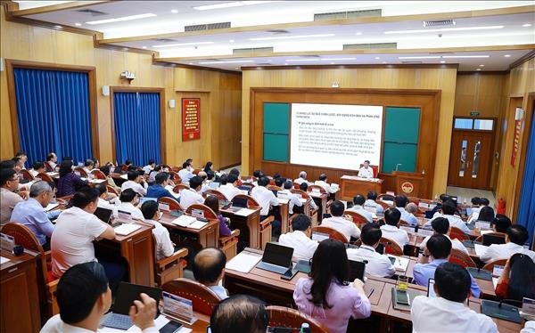 PM delivers thematic presentation on enhancing Governments capacity