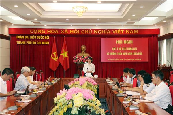 Dự thảo Bộ luật Hàng hải và Đường thủy Việt Nam (sửa đổi): Tạo điều kiện phát triển ngành hàng hải, cảng biển và logistics