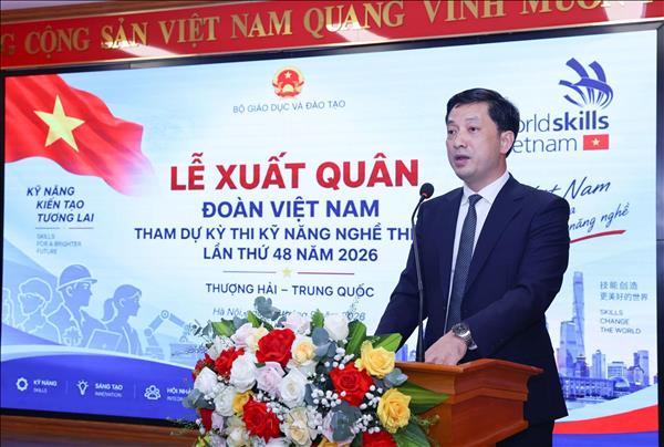 Vietnamese delegation departs for 48th Worldskills Competition in China