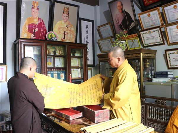Chùa Hoa Sơn lưu giữ kho tàng 18 sắc phong cổ của triều Nguyễn