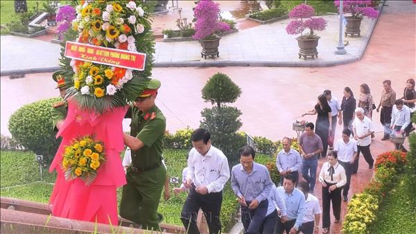 Ngày giỗ chung - Tri ân những người nằm lại Thành cổ Quảng Trị
