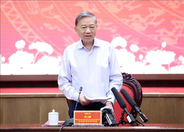 Tổng Bí thư, Chủ tịch nước Tô Lâm: Thủ đô phải đi đầu trong xây dựng đội ngũ cán bộ