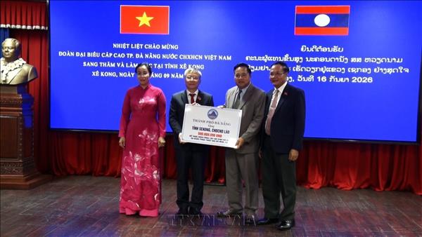 Localidades de Vietnam y Laos refuerzan cooperación para consolidar la amistad especial