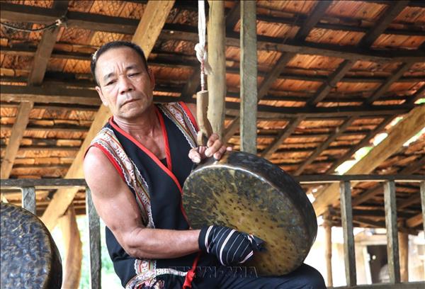 Lặng lẽ giữ hồn văn hóa truyền thống đồng bào Hre