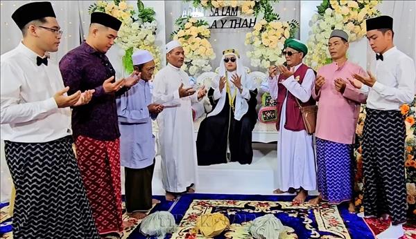 Sắc màu di sản trong lễ cưới của đồng bào Chăm Islam tại An Giang