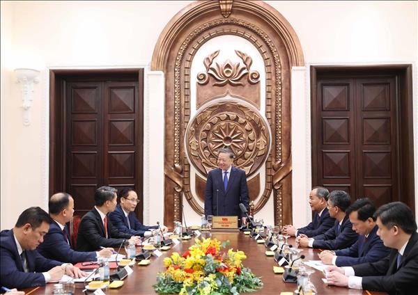 Tổng Bí thư, Chủ tịch nước Tô Lâm trao quyết định bổ nhiệm 2 Đại sứ Việt Nam tại nước ngoài
