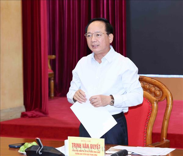 Thành lập Đoàn giám sát chuyên đề thực hiện Nghị quyết số 71-NQ/TW của Bộ Chính trị