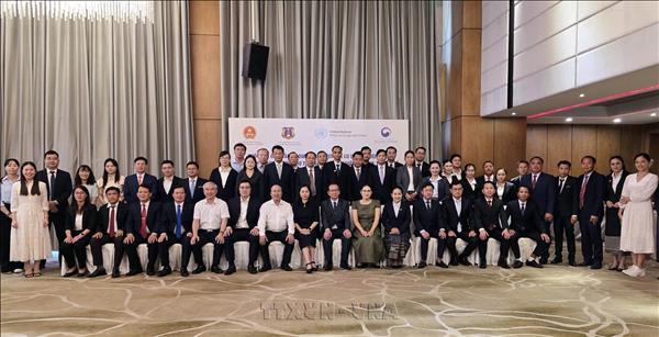 Vietnam, Laos strengthen healthcare cooperation through interventional radiology