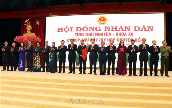 Ông Nguyễn Thế Mạnh được bầu giữ chức Chủ tịch UBND tỉnh Thái Nguyên
