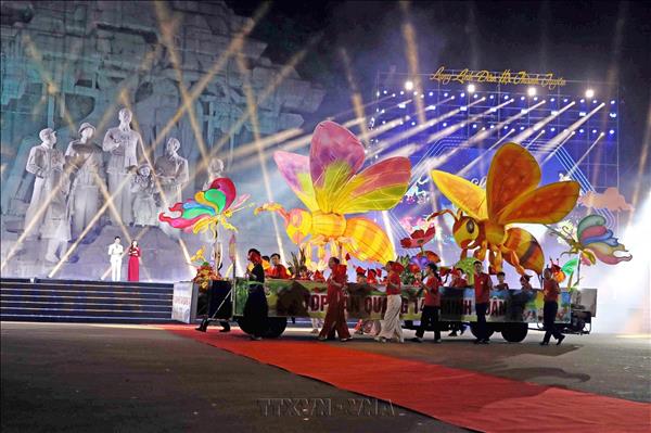 뚜옌꽝성 2026년 타인뚜옌 축제 화려한 개막…베트남 문화·관광의 진수 선보여