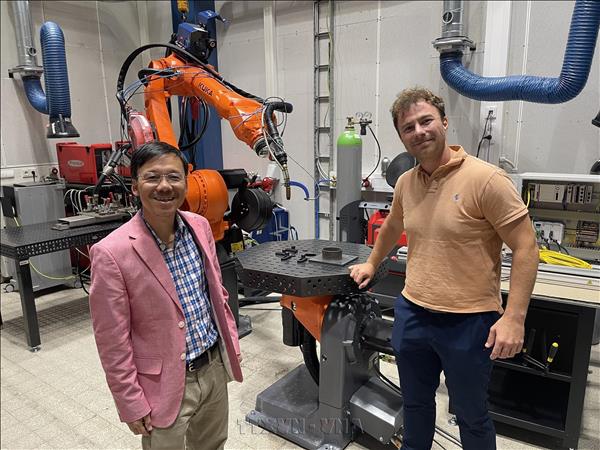 Science, technology open new avenues for Vietnam-Canada ties