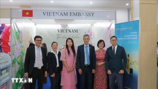 ຫວຽດ​ນາມ ສະ​ໜັບ​ສະ​ໜູນ ແລະ ຕັ້ງ​ໜ້າ​ເຂົ້າ​ຮ່ວມ​ບັນ​ດາ​ການ​ເຄື່ອນ​ໄຫວ​ພົບ​ປະ​ແລກ​ປ່ຽນ​ວັດ​ທະ​ນະ​ທຳ ປະ​ຊາ​ຊົນ ໃນ​ອາ​ຊຽນ 