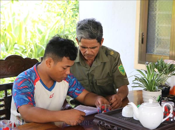 Dùng khoa học đẩy lùi hủ tục