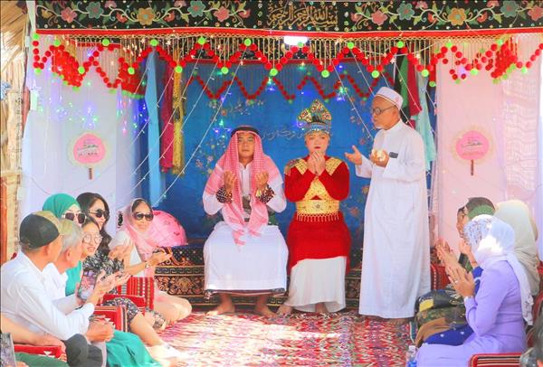 Sắc màu di sản trong lễ cưới của đồng bào Chăm Islam tại An Giang
