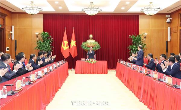 Vietnam-Laos : approfondir les échanges théoriques et pratiques