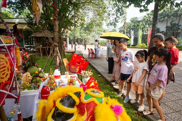 Từ sân chơi Trung thu đến hành trình khám phá di sản