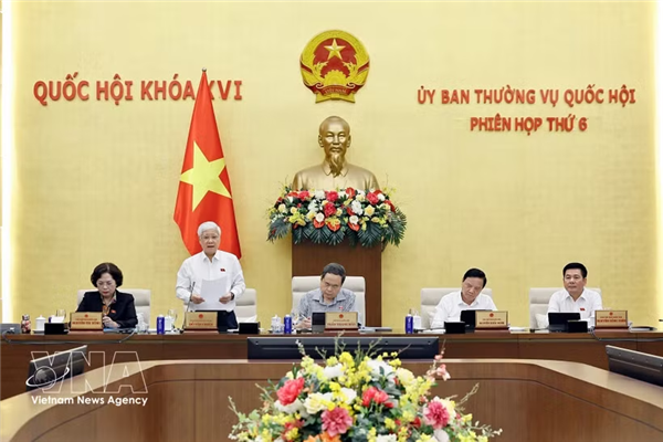 国会常务委员会第六次会议：为文化产业确立法律地位