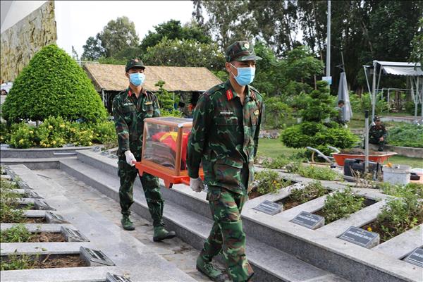 Đẩy nhanh tiến độ lấy mẫu hài cốt liệt sĩ, phấn đấu hoàn thành trong tháng 10