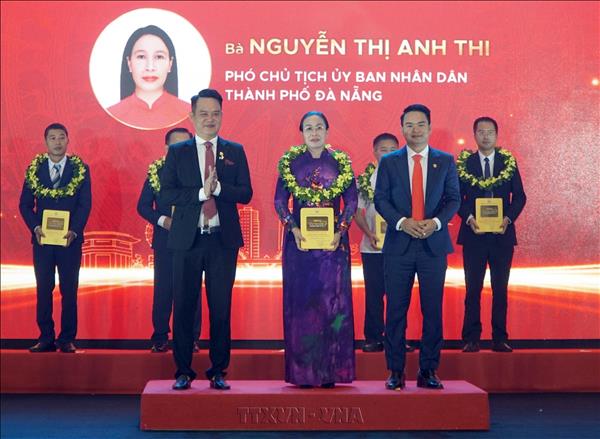 Tôn vinh những đóng góp thầm lặng, tử tế