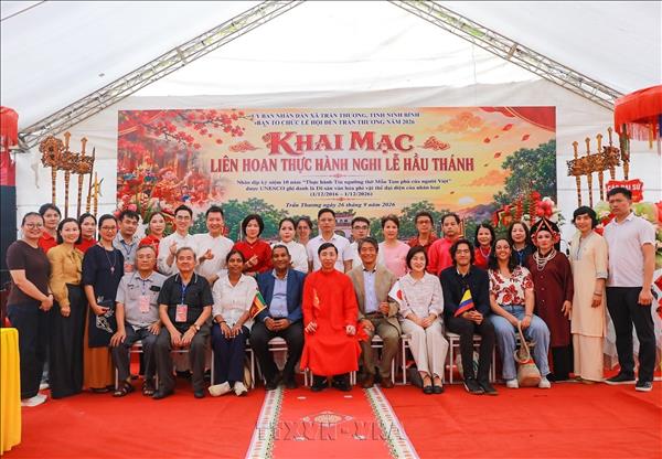 Khai mạc Lễ hội đền Trần Thương tỉnh Ninh Bình