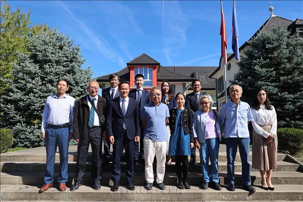Nghị quyết 23: Phát huy nguồn lực người Việt tại Thụy Sĩ cho phát triển khoa học, công nghệ