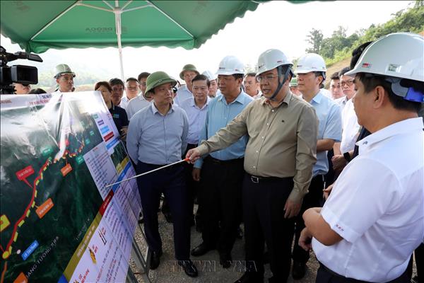 Deputy PM urges faster progress on two northern expressway projects