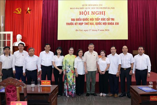 Top leader requests Hanoi to develop rapidly, ensure quality, identity and better livability