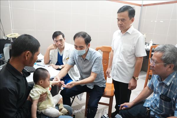 370 trẻ em khó khăn được khám, xem xét phẫu thuật dị tật, khuyết tật