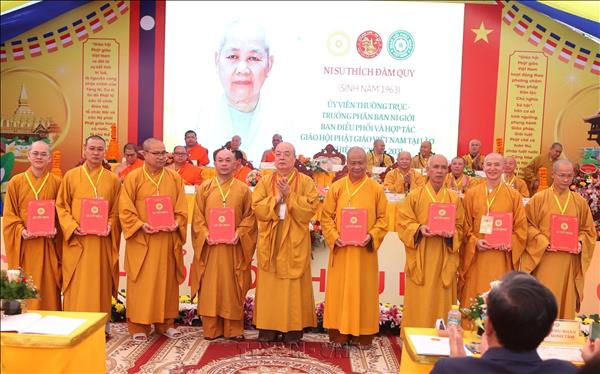 Phật giáo Việt Nam – Lào: Thắp sáng giá trị tâm linh, vun đắp tình đoàn kết đặc biệt