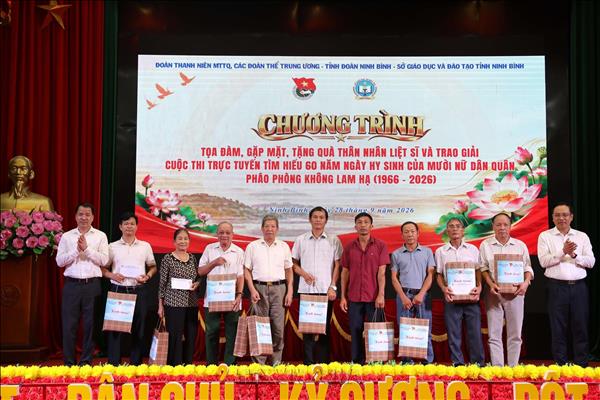 Bồi đắp lòng yêu nước, niềm tự hào dân tộc và trách nhiệm của thế hệ trẻ