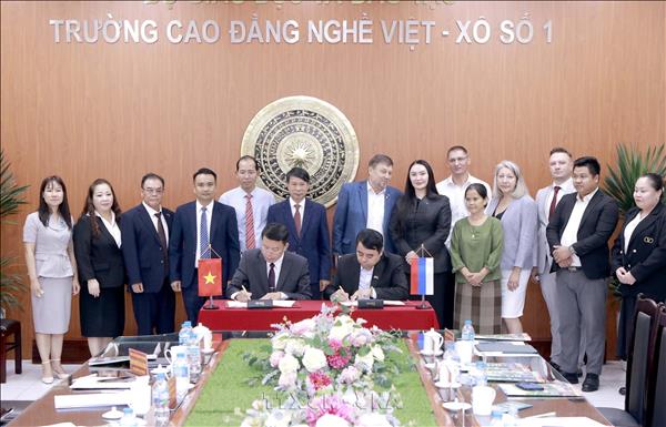 Hợp tác với doanh nghiệp Nga trong đào tạo nghề và phát triển kinh tế