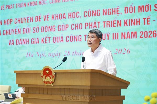 PM urges stronger contribution of science, technology to economic growth