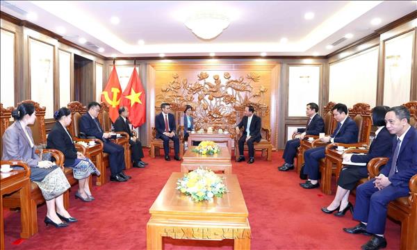 Việt Nam - Lào tăng phối hợp chống tin giả, xuyên tạc trên môi trường số