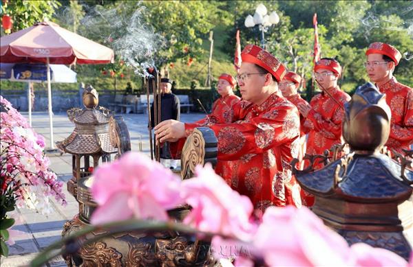 Tưởng niệm 726 năm Ngày mất Hưng Đạo Đại Vương Trần Quốc Tuấn