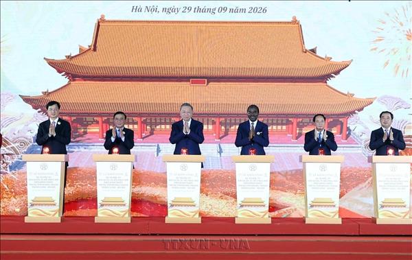 Top leader attends groundbreaking ceremony for Kinh Thien Palace restoration project