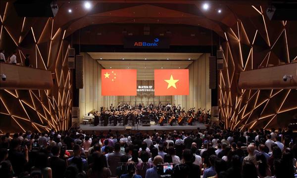 Hòa âm Trung - Việt: Kết nối nghệ sỹ và công chúng Việt Nam, Trung Quốc