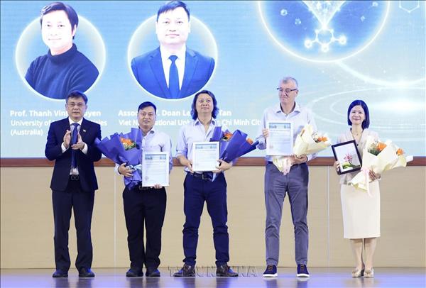 Thúc đẩy kết nối cộng đồng khoa học trong lĩnh vực hóa học