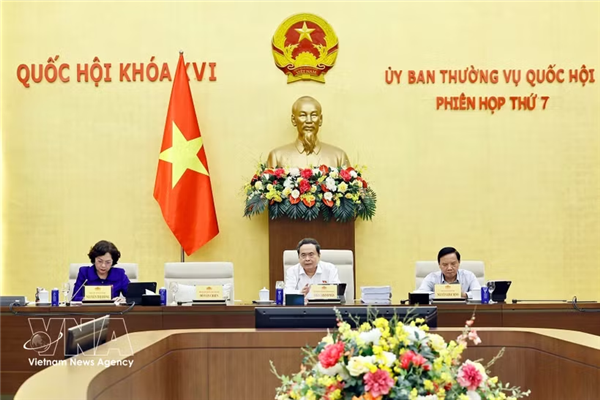 国会常务委员会第七次会议：就《住宅法（修正案）》和《房地产经营法（修正案）》提出意见