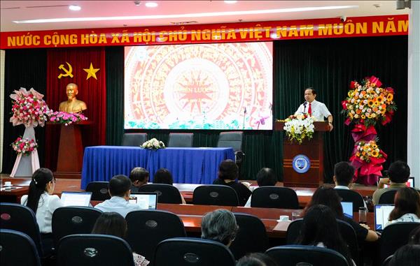 Đẩy mạnh đổi mới nghiên cứu và tư vấn chính sách vùng Nam Bộ