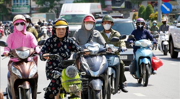 Thời tiết ngày 2/10: Bắc Trung Bộ có nơi nắng nóng, đề phòng dông lốc