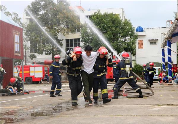 Xây dựng thế trận phòng cháy chữa cháy vững chắc ngay từ khu dân cư