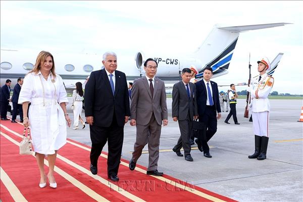 Tổng thống Cộng hòa Panama José Raúl Mulino và Phu nhân bắt đầu thăm chính thức Việt Nam