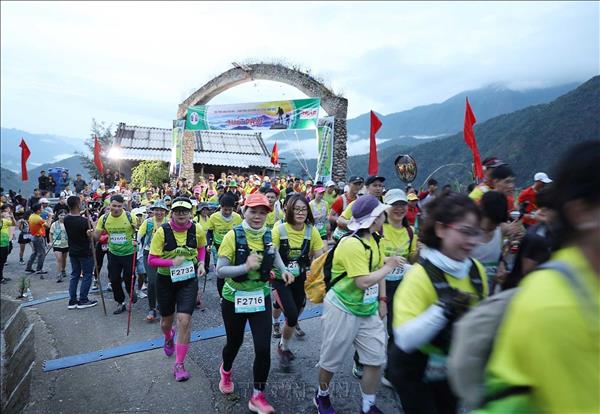 云端漫步——2026年征服PaVi古石路登山赛在莱州举行