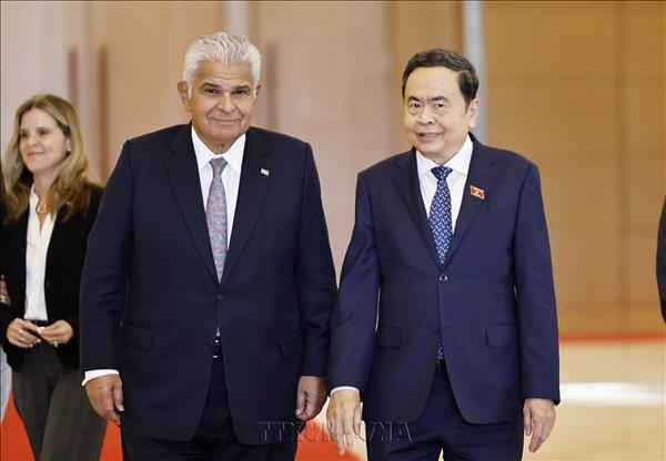 Vietnam concede importancia a su tradicional amistad y cooperación con Panamá, afirma dirigente parlamentario