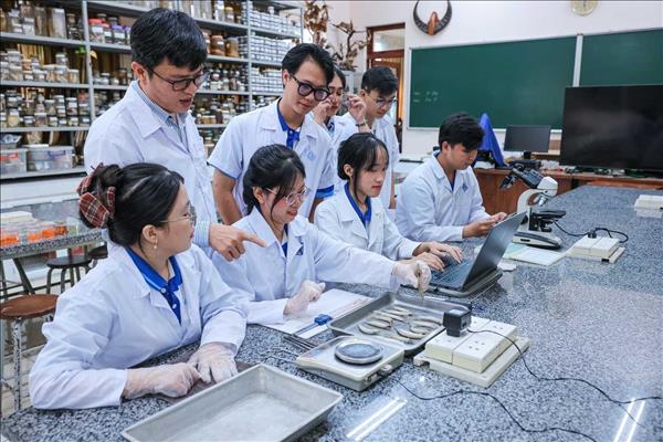 Đại học Cần Thơ ươm mầm các hạt giống khoa học và đổi mới sáng tạo
