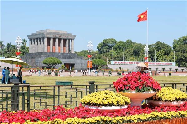Hanoi Bursts into Color to Celebrate 72nd Anniversary of Liberation Day
