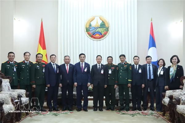 促进越老国防领域战略对接