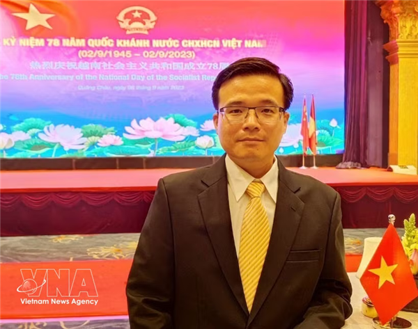 在华越南知识分子对国会主席陈青敏访华之旅充满期待